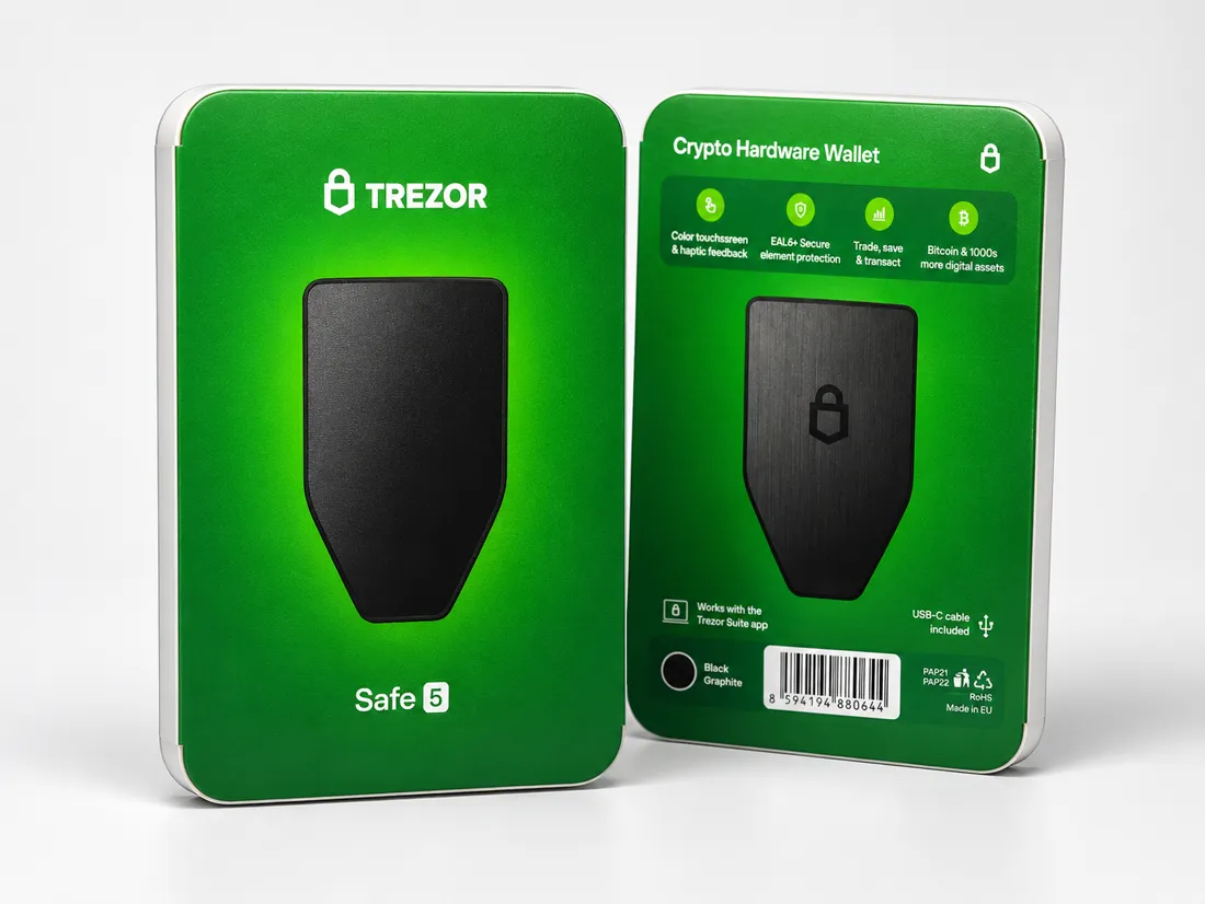 Trezor Safe 5 retail box, front and back